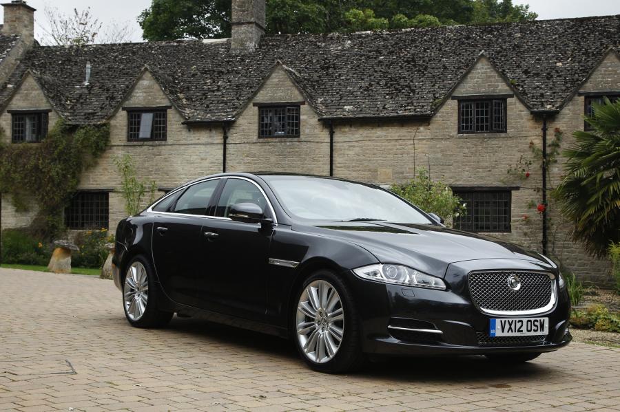  Jaguar XJ 2012 года  (UK) (фото 56 из 121)